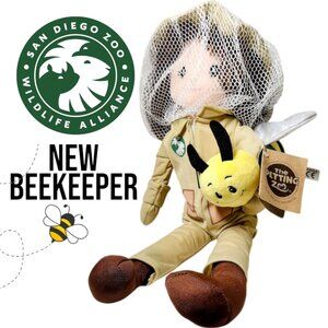 NEW San Diego Zoo Wildlife Alliance Beekeeper Woman Honeybee Bee Beekeeping NEW